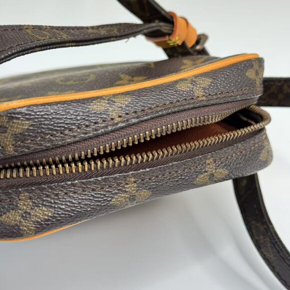 Louis Vuitton Danube Crossbody Bag Monogram Canvas - Picture 8 of 9